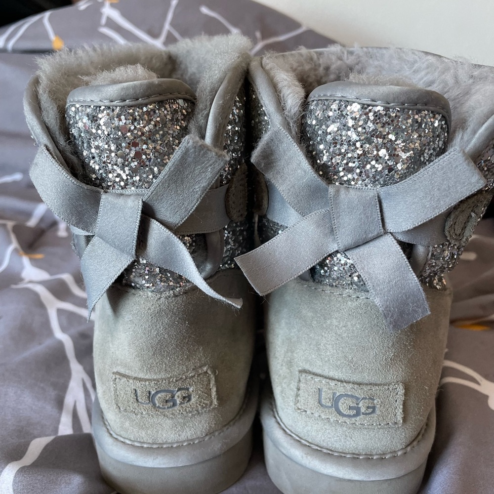 BRAND NEW UGG MINIS